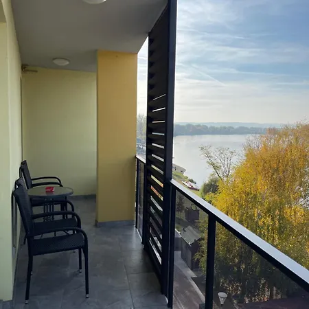 As Srebrno Jezero * Veliko Gradište