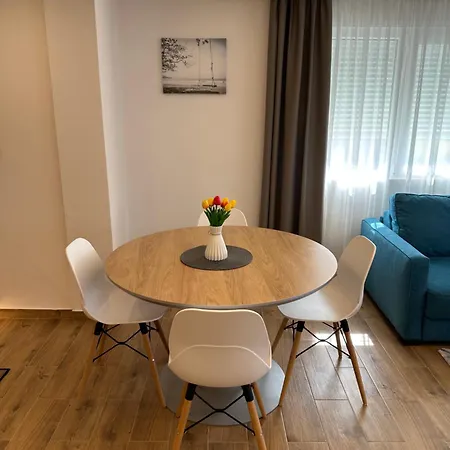 As Srebrno Jezero Veliko Gradište