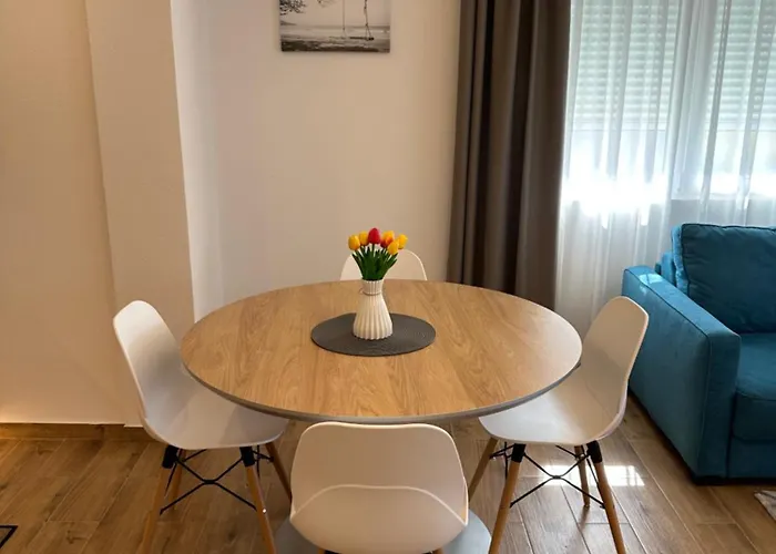 As Srebrno Jezero Veliko Gradište